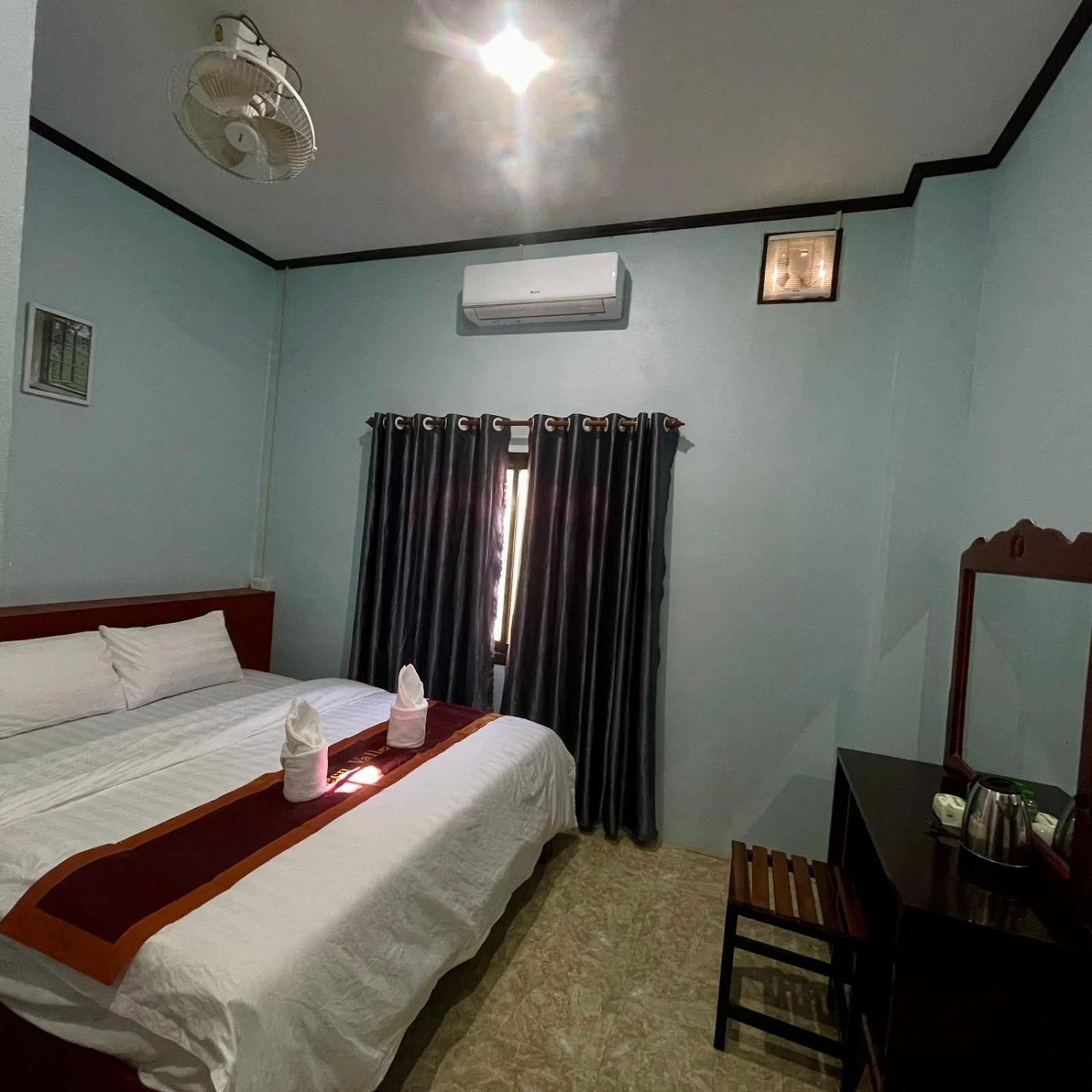 Smile Guesthouse Vangvieng 万荣 外观 照片