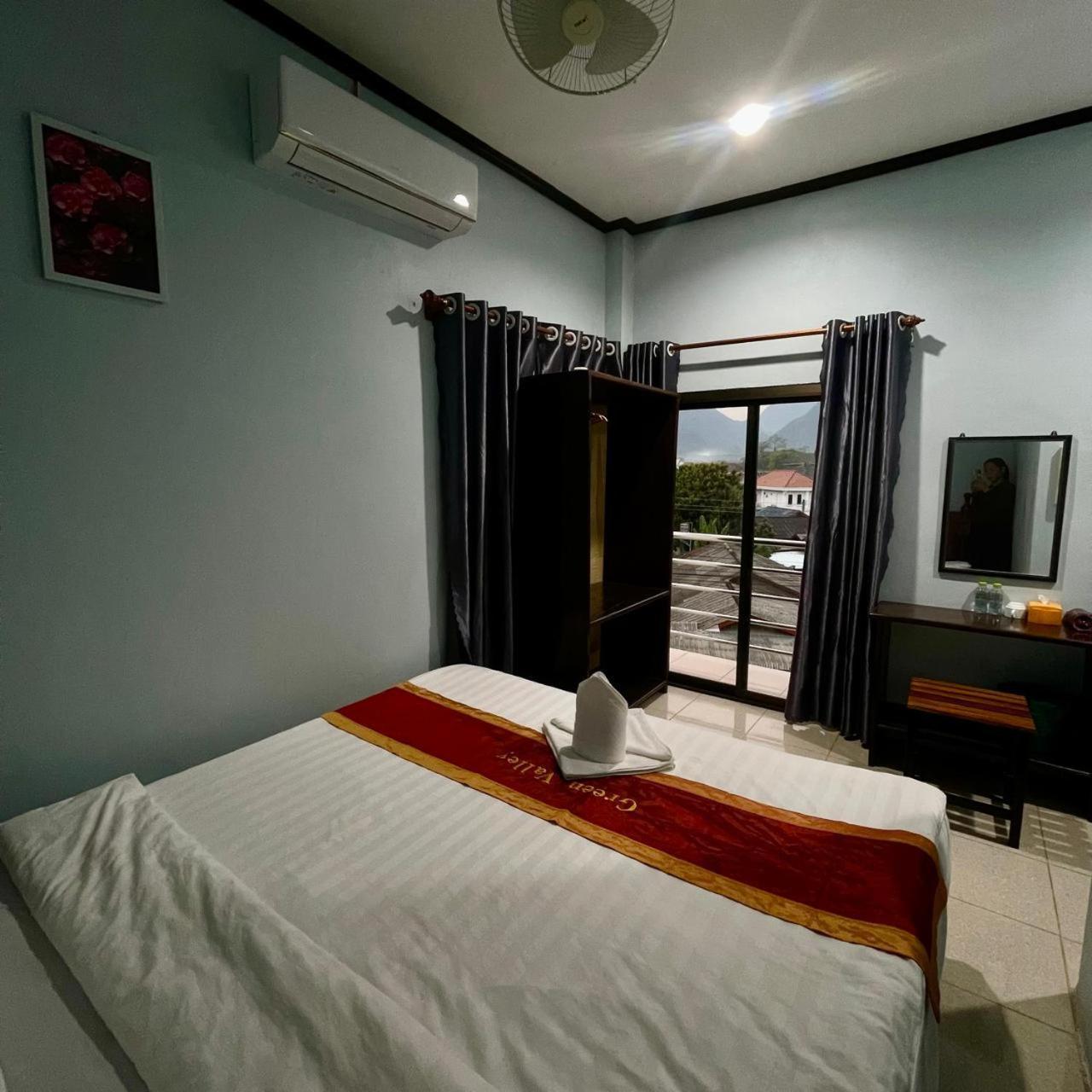 Smile Guesthouse Vangvieng 万荣 外观 照片