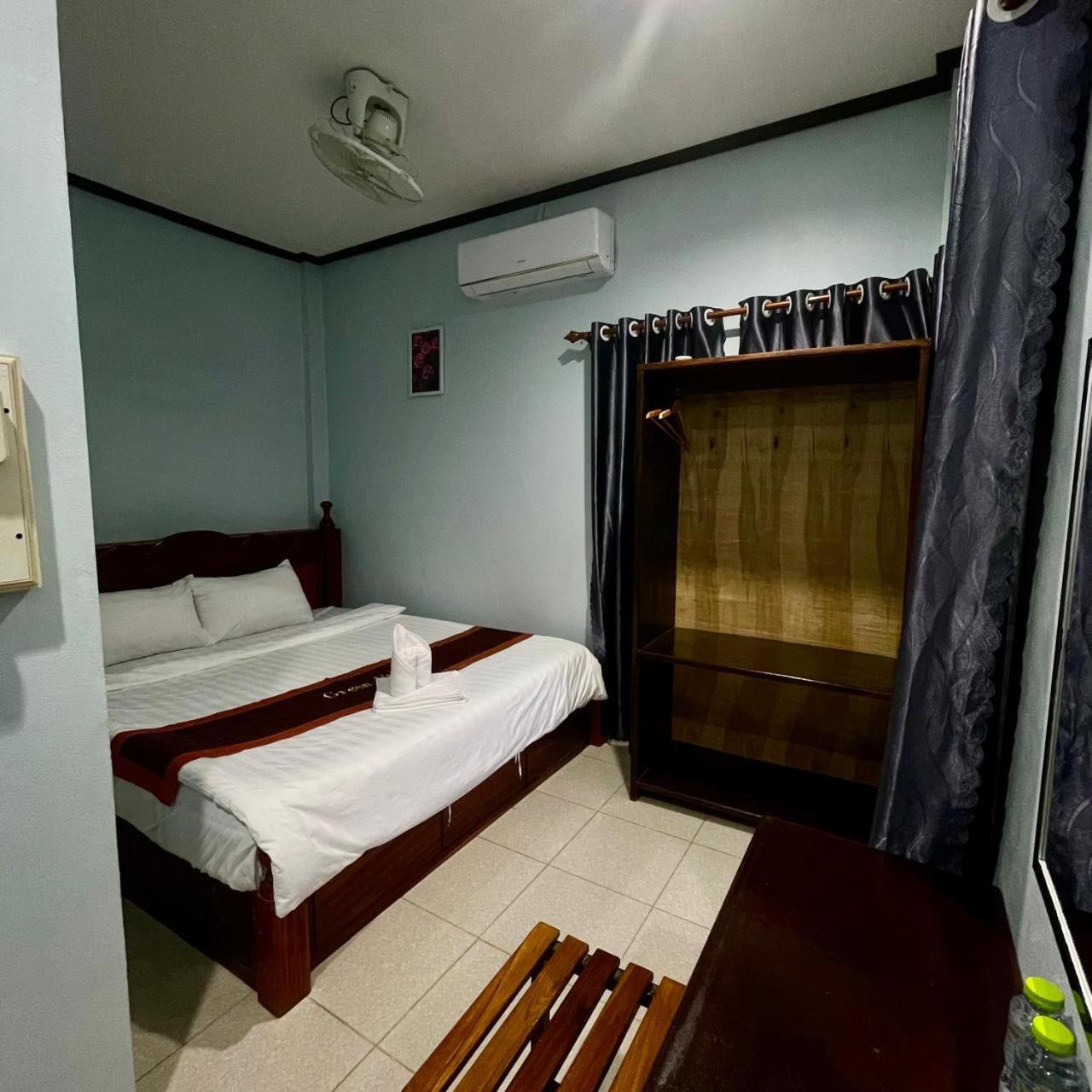 Smile Guesthouse Vangvieng 万荣 外观 照片
