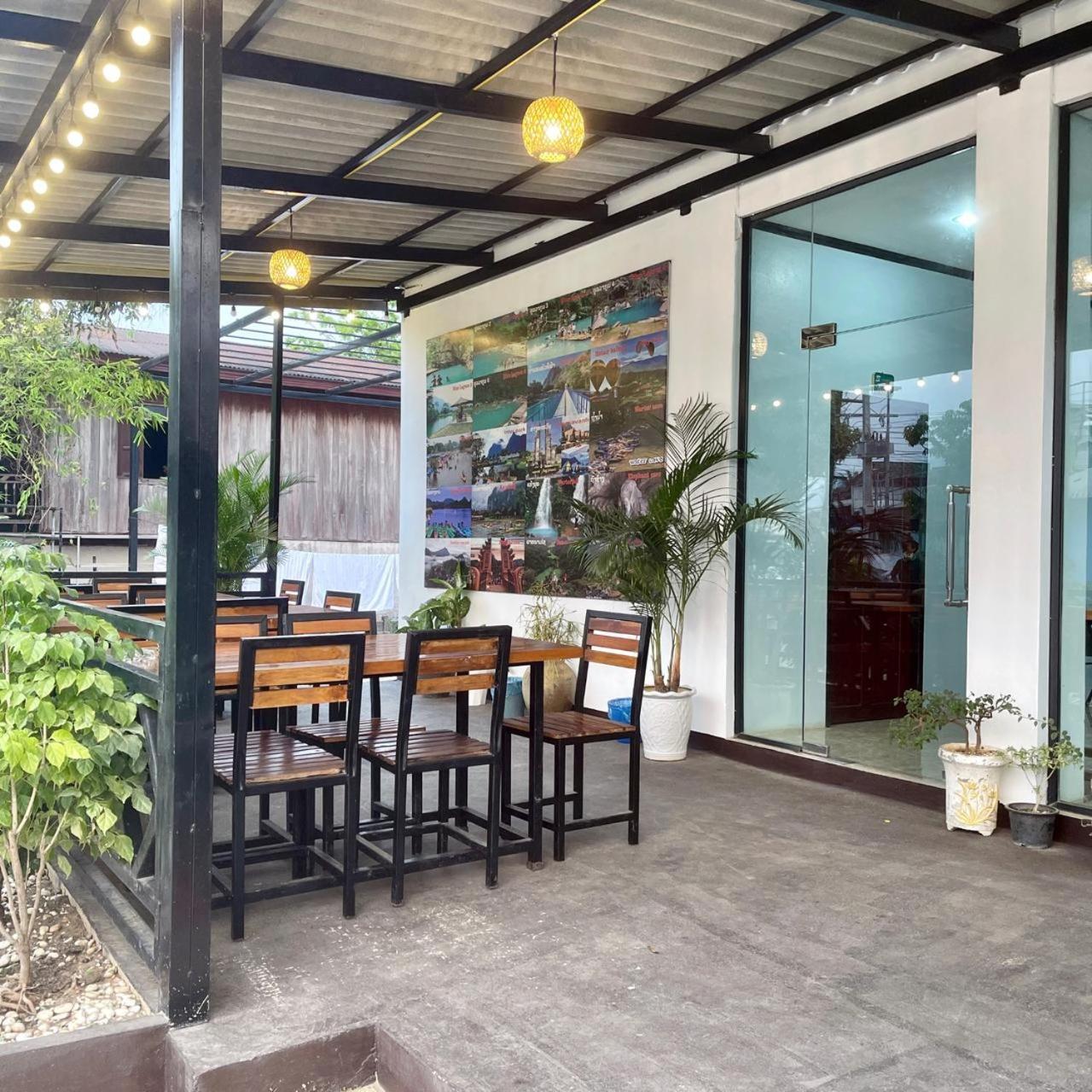 Smile Guesthouse Vangvieng 万荣 外观 照片